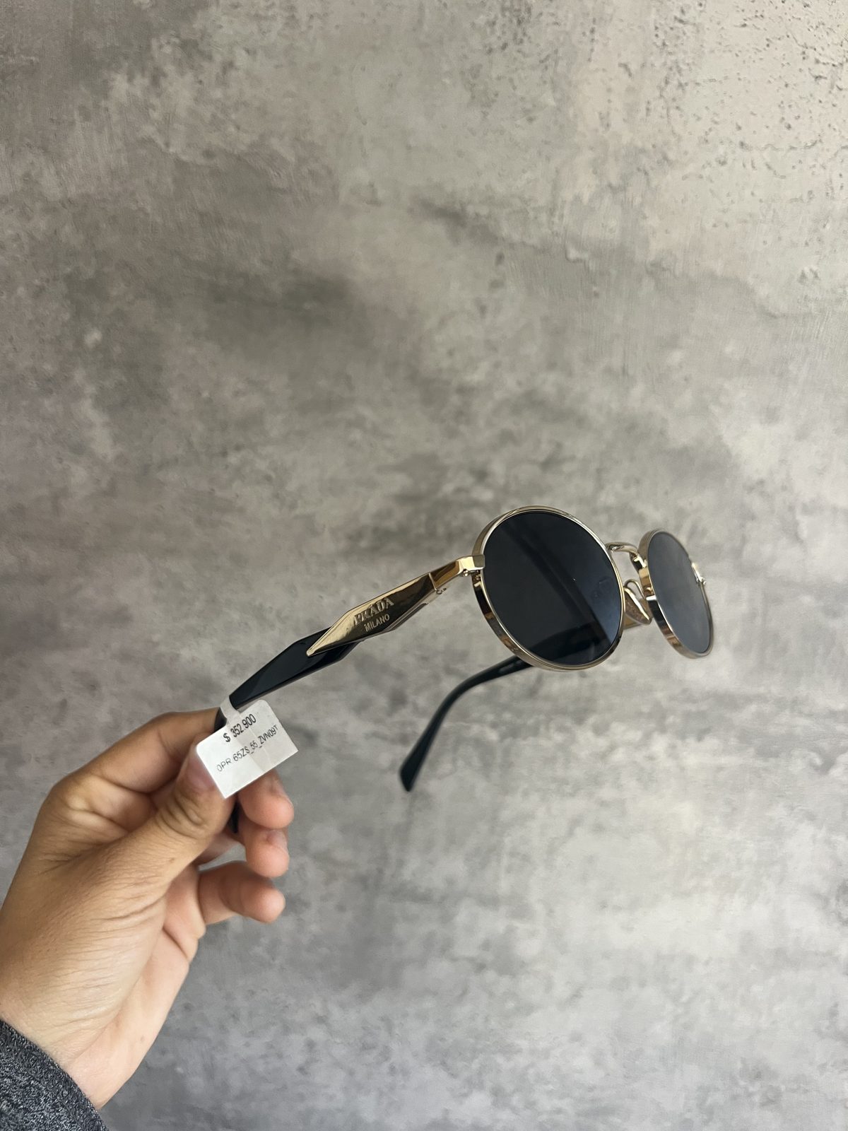 Prada PR 65ZS - Dorado/Negro Redondo